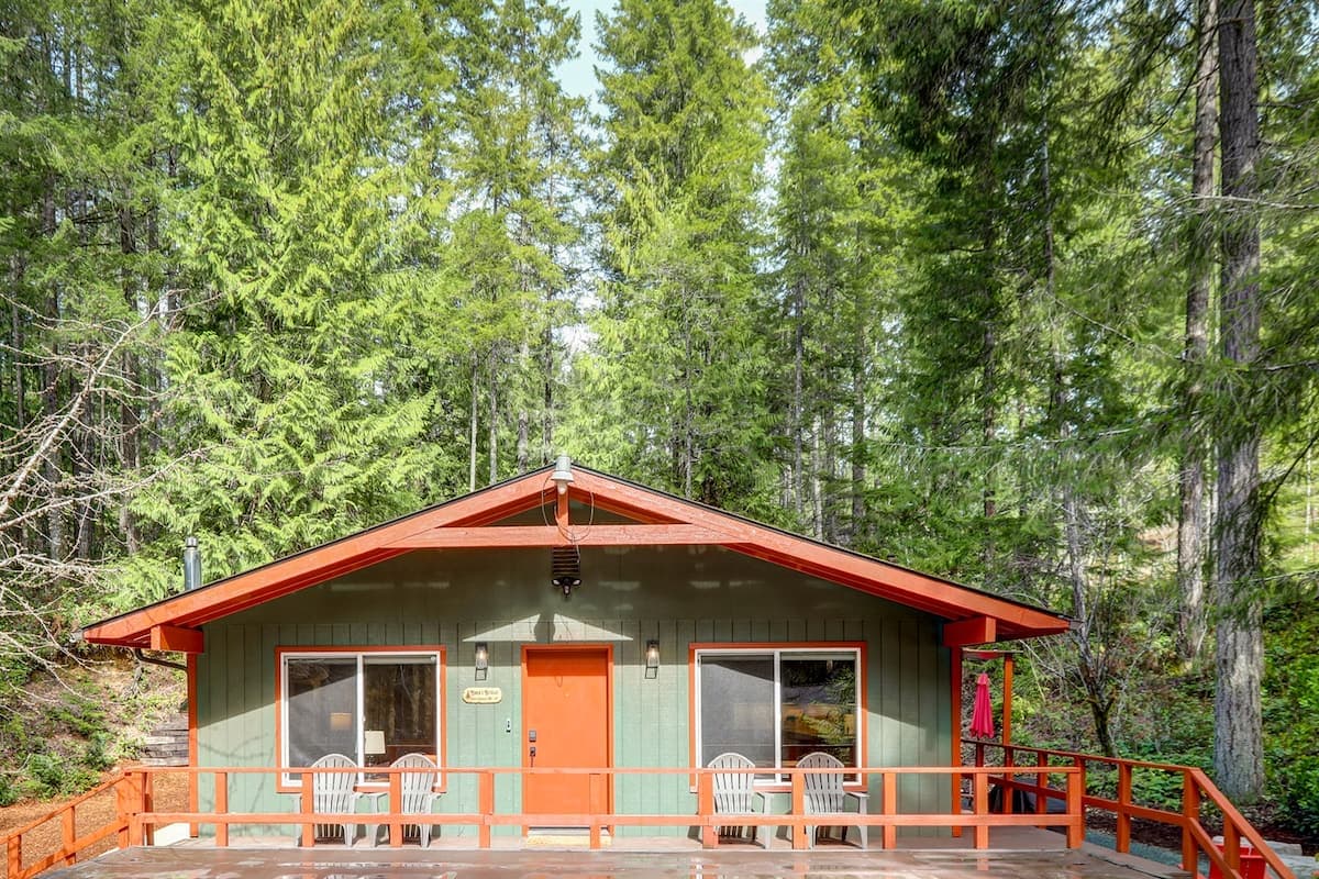 Short-term rental in Hoodsport, WA
